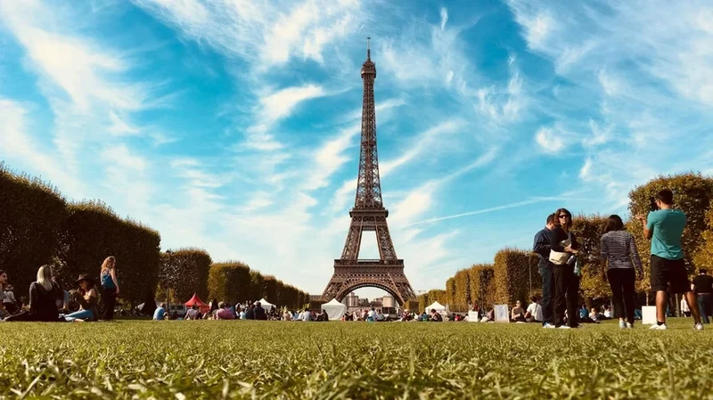 France’s under-15 social media ban is struck down two weeks before it starts