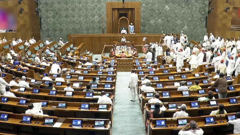 Lok Sabha passes Bill on banker's books without debate