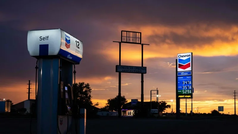 US diesel crack surpasses US$100 a barrel for the first time on supply disruptions