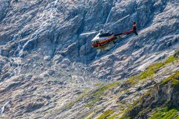 Dutch boy, 12, seriously injured in fall in Austrian alps