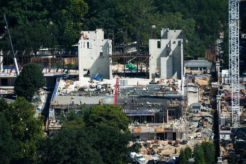 U.S. Supreme Court enters White House ballroom construction fight