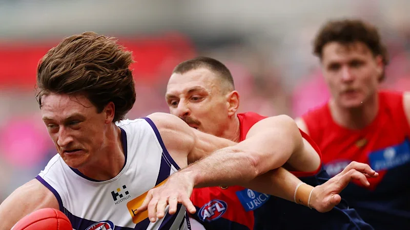Freo forwards make history as Eagle defender brings back the bump