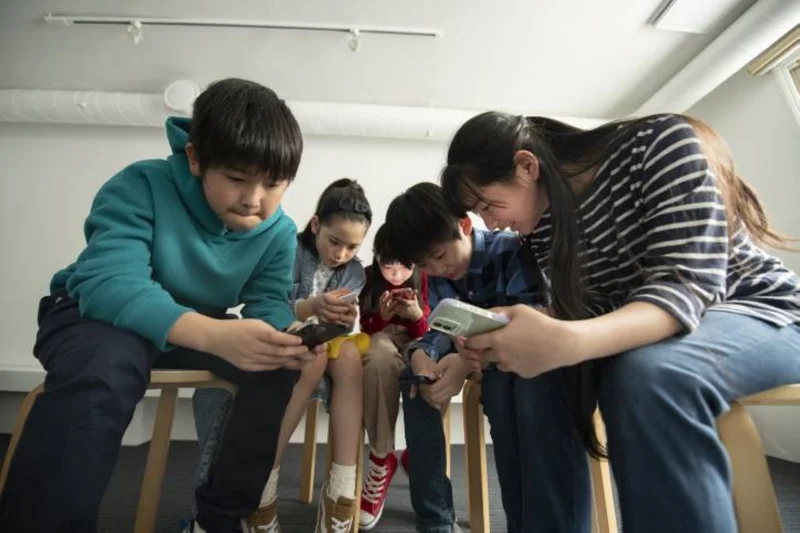 As countries ban social media for children, Japan mulls a different approach