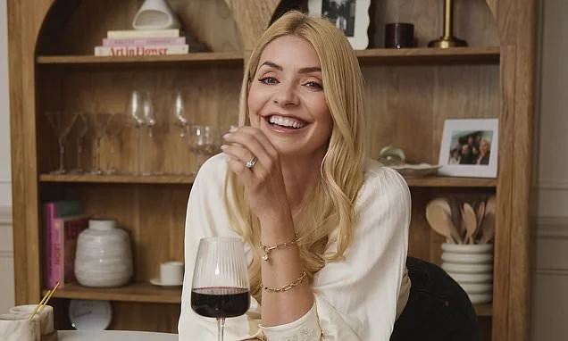Holly Willoughby's war with her old This Morning bosses as they 'poach her YouTube guests'
