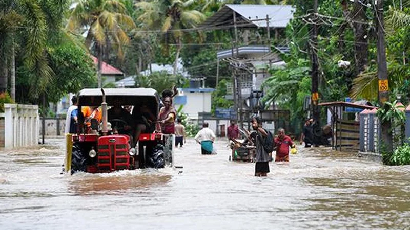 Clean-up gathers pace as floodwaters recede across Kottayam, Pathanamthitta