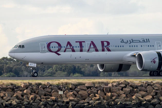 Investigation launched after 'near collision' between two passenger aircraft at Sydney Airport