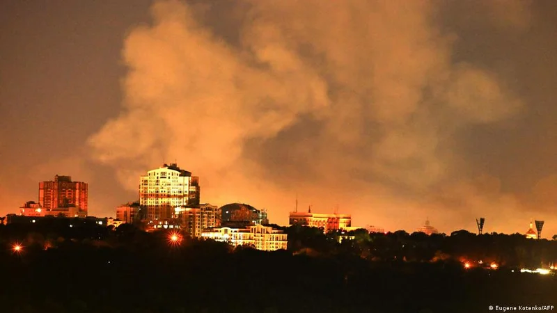Ukraine: Several killed in fresh Russian strikes on Kyiv