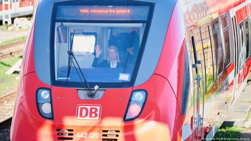 Germany news: DB hampered by 'organized irresponsibility'
