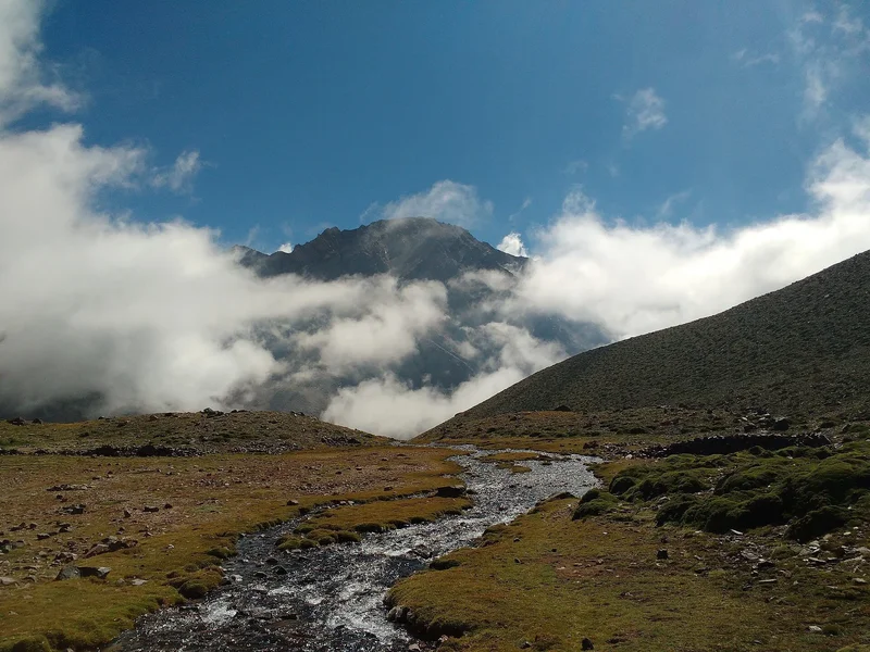 The Cristo Redentor Pass Between Mendoza and Santiago Is Still Closed to Cars as of 13 August 2026