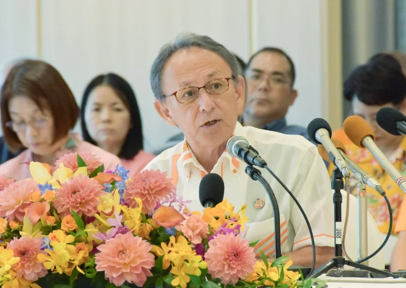With one month until Okinawa poll, both key contenders lack trump card
