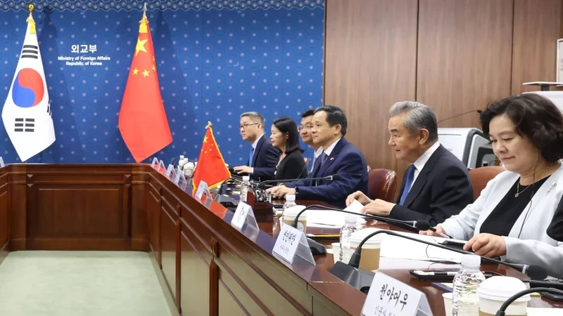 In Seoul meeting with Wang Yi, South Korean president voices hope for closer China ties