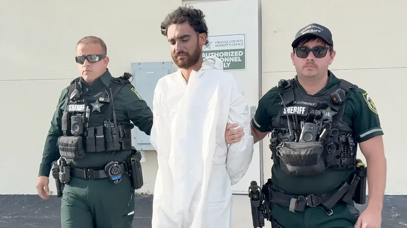 Bystander shot dead after intervening in man, woman's roadside fight; murder suspect was out on bond