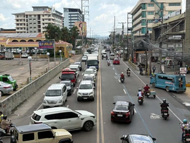 Tomas seeks Cebu City plebiscite on BRT amid BanTal traffic woes