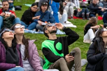 Biggest eclipse in 27 years to darken Dutch skies tonight