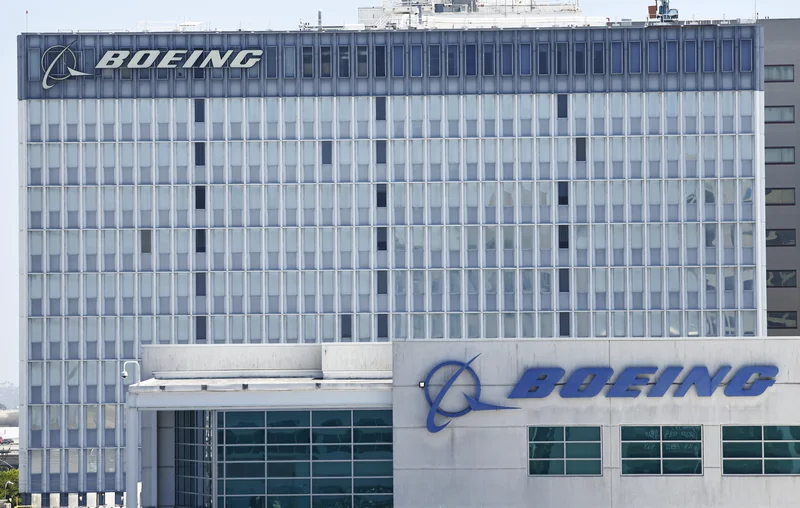 Boeing jet deliveries drop 17% in July