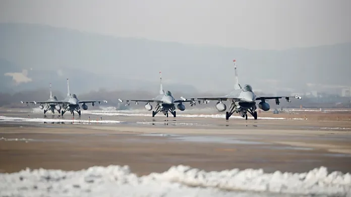 Eight South Korean students held over US military base break-in attempt