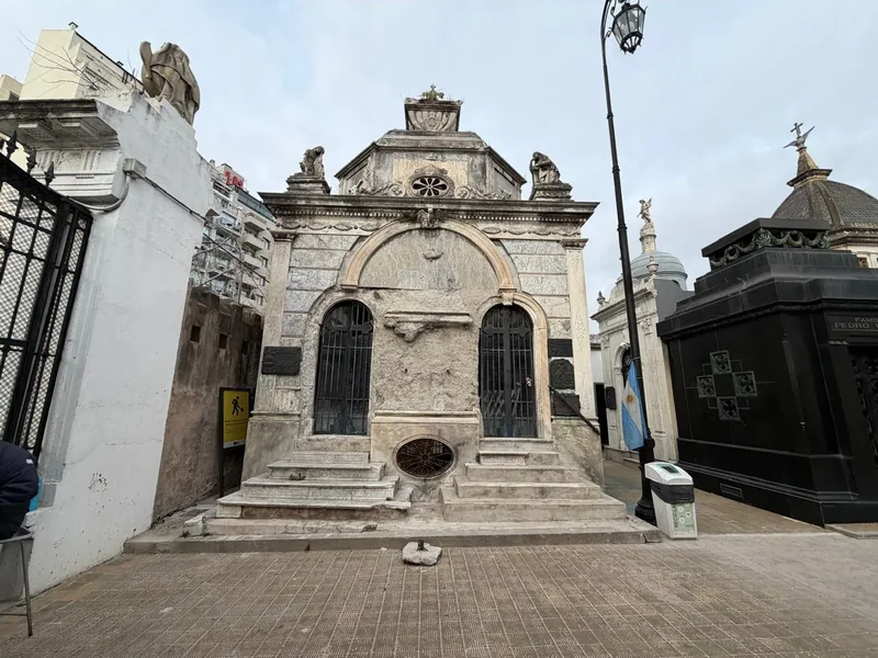 From aristocratic vault to café: Buenos Aires tenders old tombs at La Recoleta cemetery