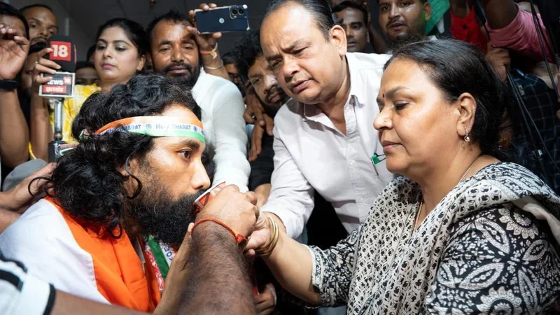 Jharkhand protest LIVE: Govt. cancels JSSC-CGL exam; Devendra Nath Mahto ends hunger strike