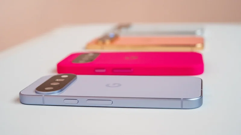 Google’s Pixel Phones Are Getting a Tap-to-Share Feature for Contact Info and More