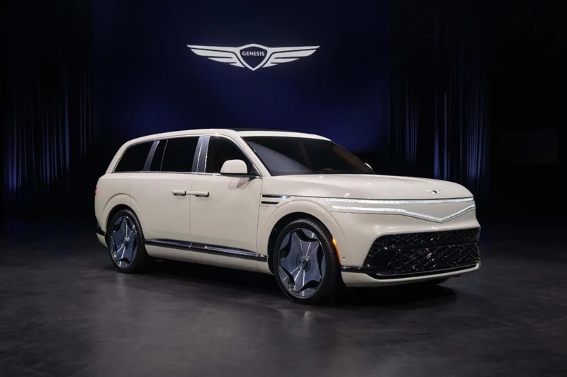 Genesis GV90 Neolun proves safety of pillarless design