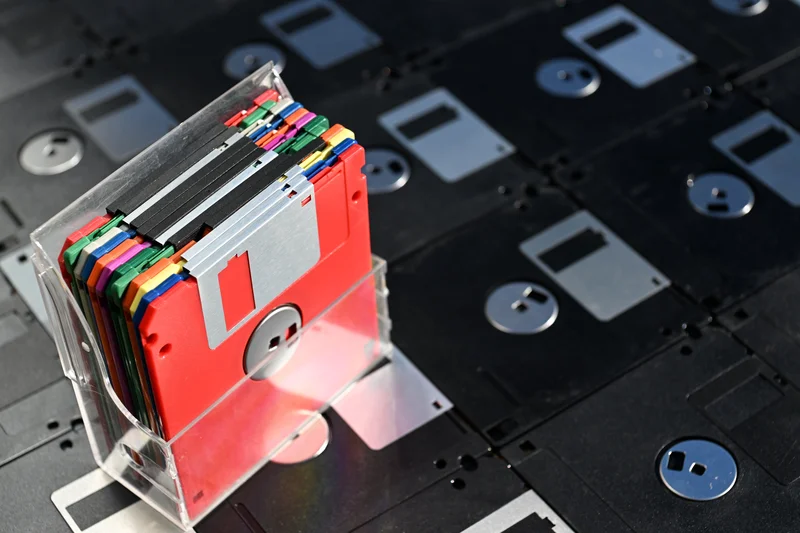 Floppy disks, faxes, envelopes and other analog fossils that survive in Windows imagery